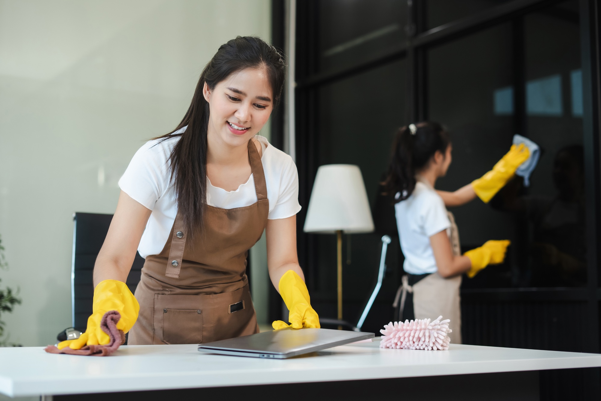 Online cleaning service, Office cleaning service clean, Professional Housekeeping.